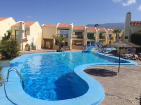 Modern apartment in Costa Adeje, pool view, 38 m².